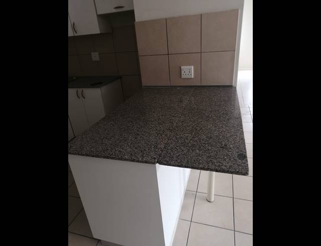 3 BEDROOM APARTMENT TO LET IN WESTVILLE